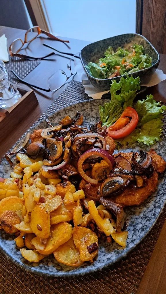 Hansi K._Neue 17 Bistro-Restaurant_Jever_review