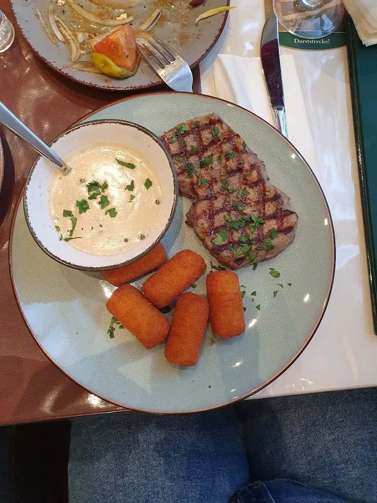 Andrei Strajescu_Restaurant Athen`s_Jever_review