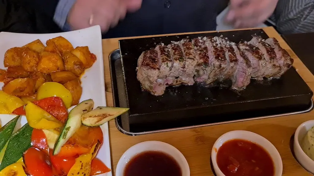 EL CORTIJO Spanisches Restaurant & Bodega_Isernhagen_slider_image_2