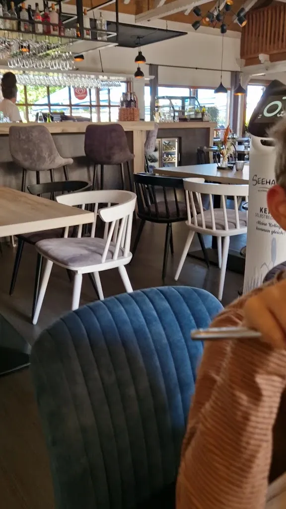 Esther Wanga Matianyi_Seehaus Isernhagen_Isernhagen_recensione