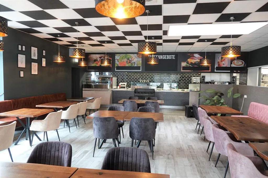 Restaurant & Cateringservice Amany restaurant in Isernhagen