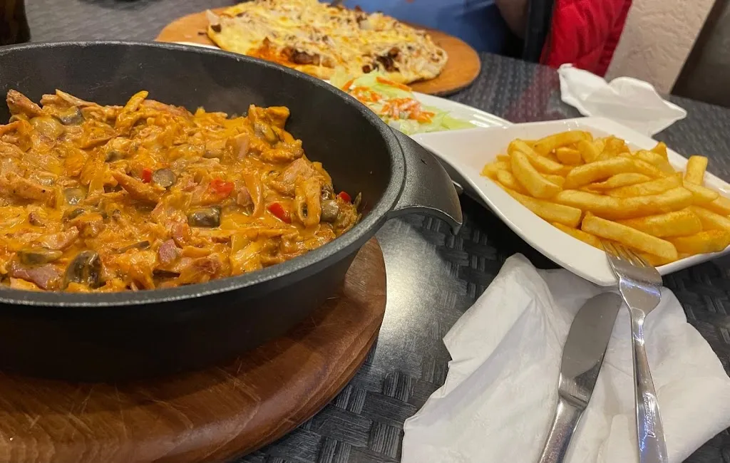 Menu_Troyas Imbiss Königslutter_Elm_immagine_5