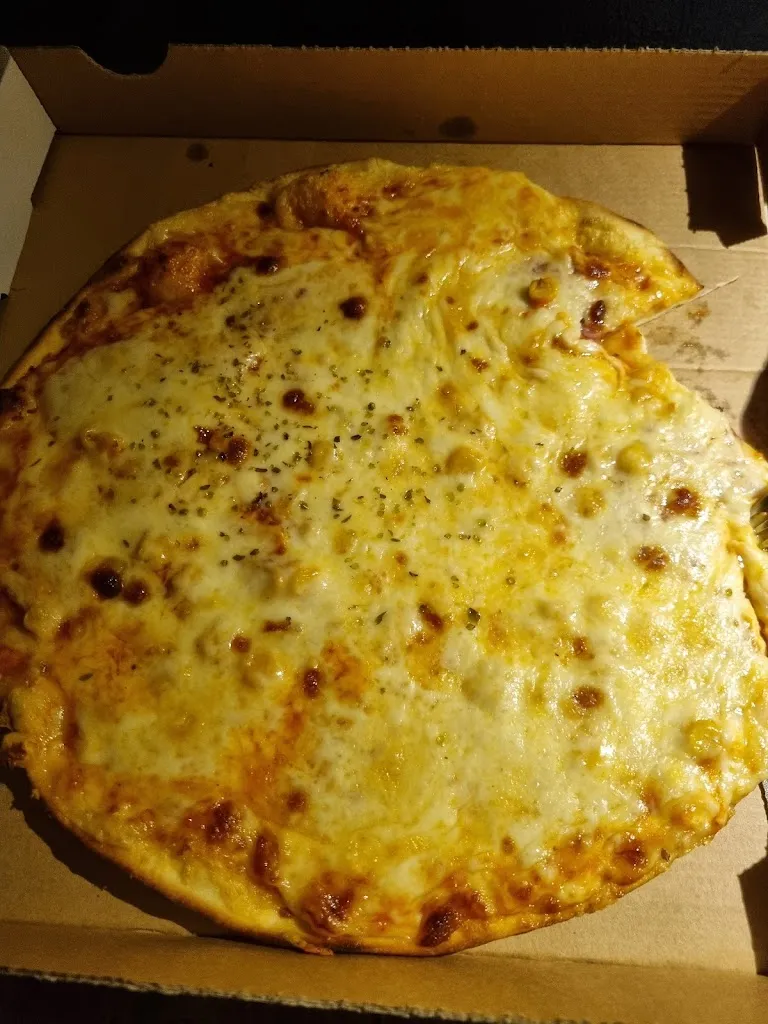 Pizza Mittelweser_Landesbergen_slider_image_2