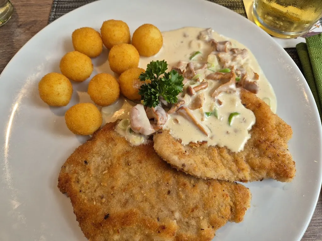 Angela Lottermoser_Restaurant Schultens_Stemmen_review