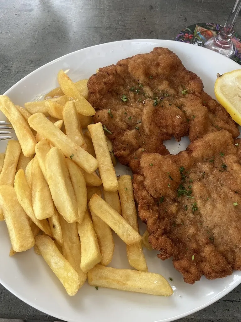 Elise V_Weinstube Zum Hännes_Lieser_review