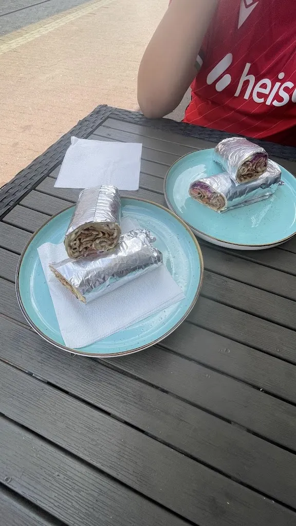 Luxury Review مراجعة فاخرة_Delux Grill_Laatzen_recensione