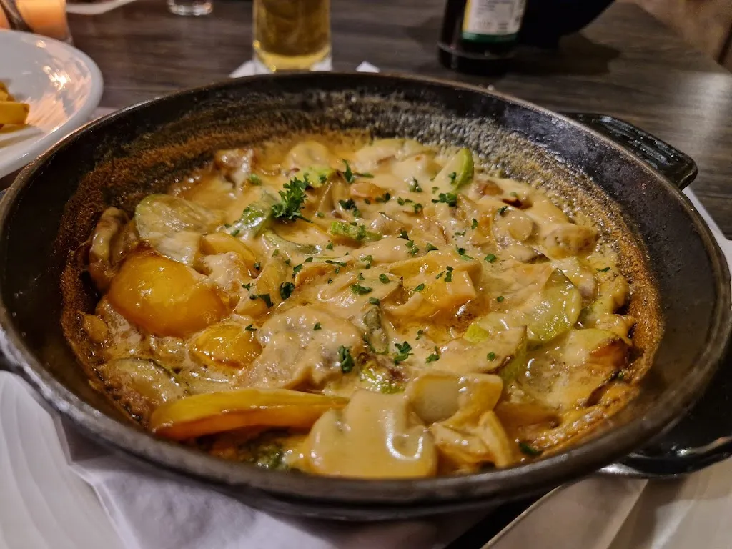 Metaxa greek cuisine_Laatzen_slider_image_2