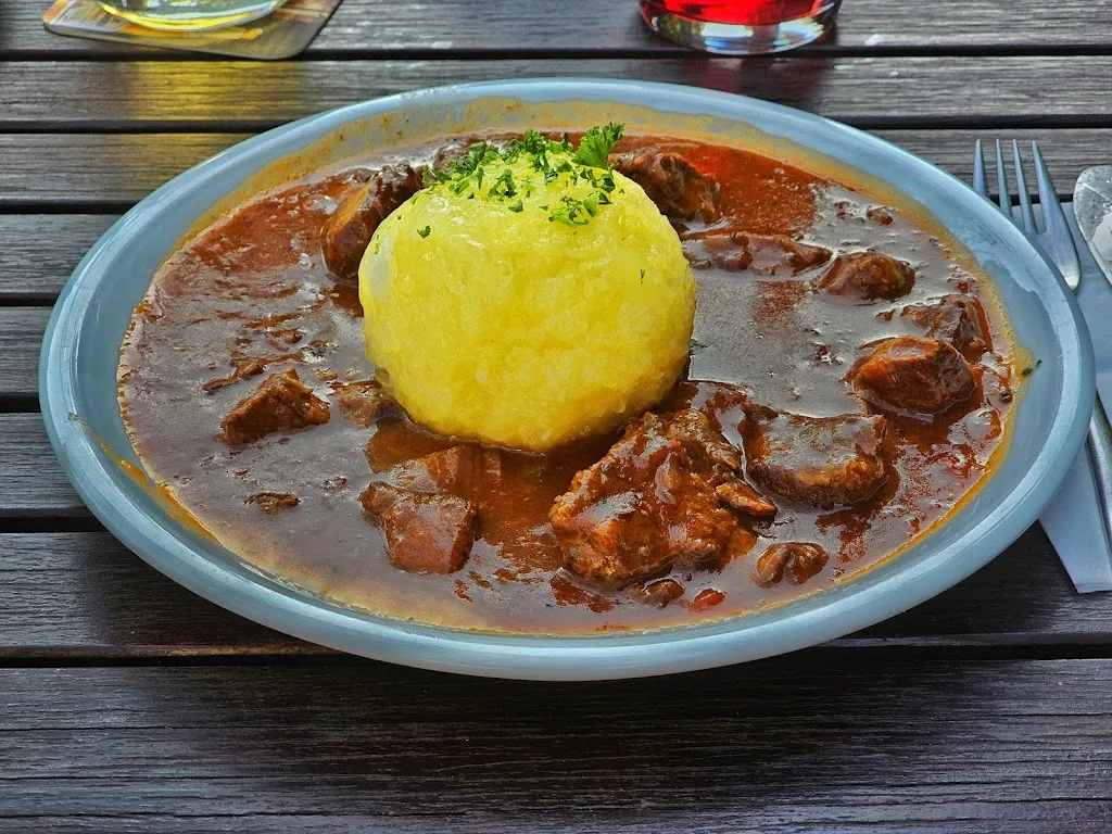 Landgasthof Hotel "Zum Stern" restaurant in Erlbach