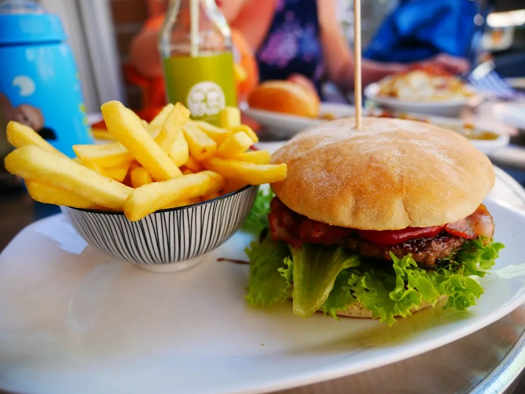 Die Bratwurst_Langeoog_slider_image_2