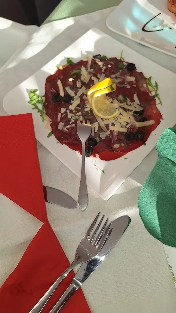 Francesco Pollara_Pizzeria Calabria_Main_review