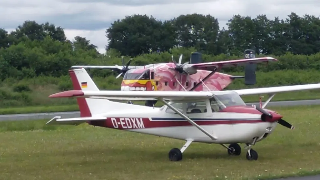 Jens Fiedler_Flugplatz-Restaurant Leer_(Ostfriesland)_Bewertung