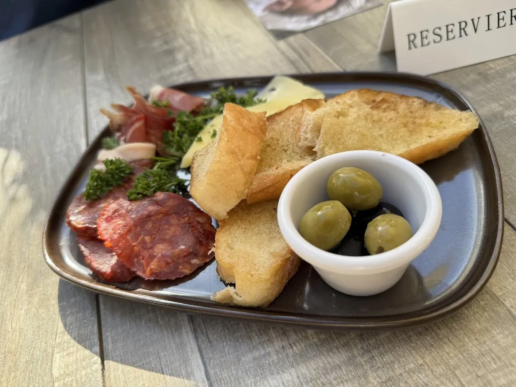 Manuel Schwander_Konoba am Erlenbach_Main_recensione