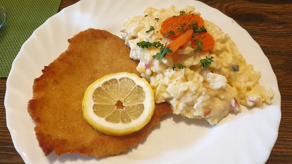 Weinstube Zur Traube restaurant in Main