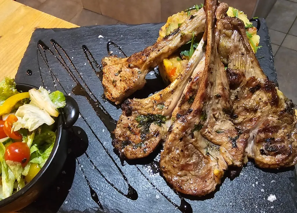 BarLon_(Oldenburg)_slider_image_3