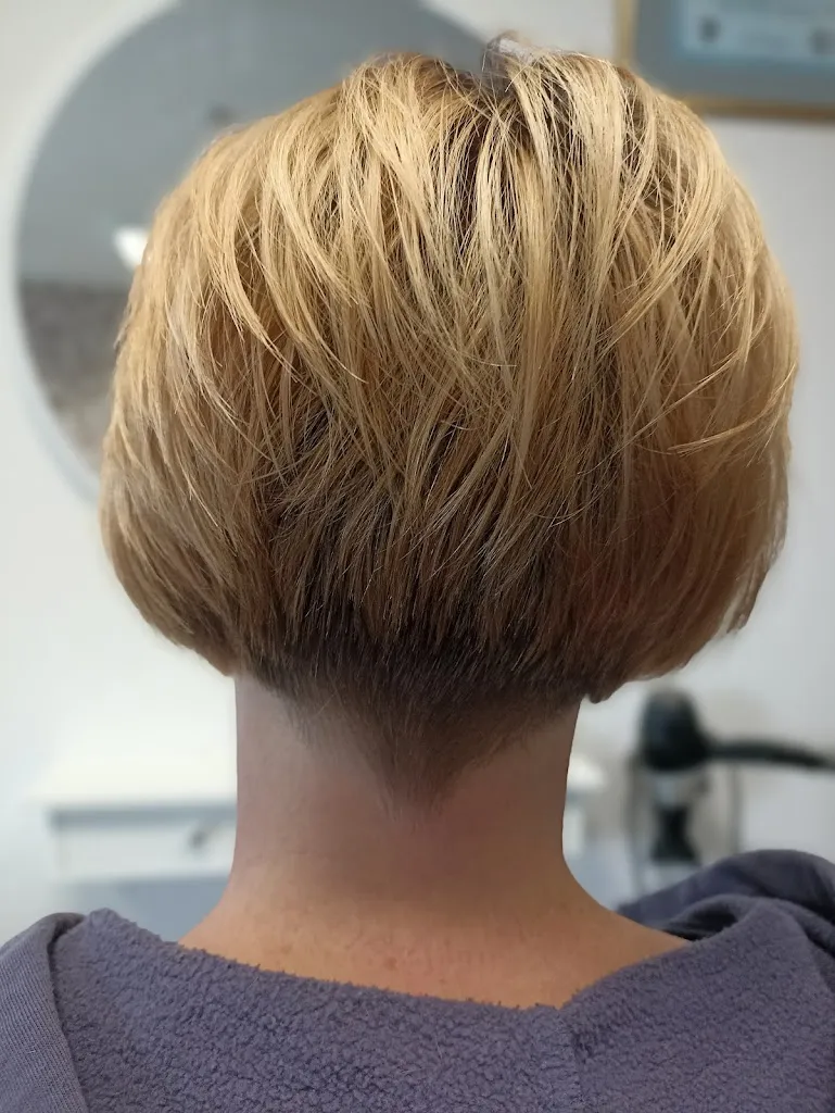 Kastanienhof Ihr Friseur_Luhden_slider_image_1