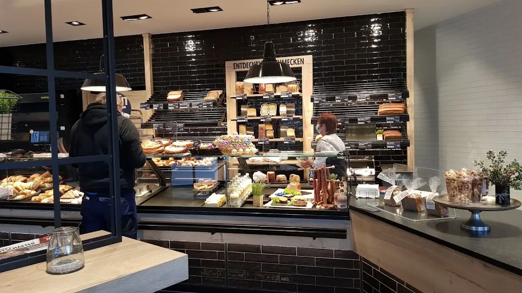 Karlchens Backstube - Luhden restaurant in Luhden