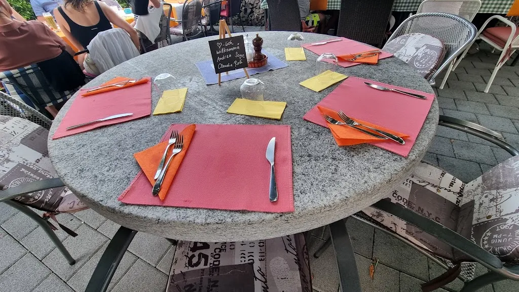 Cat Whiskey_Restaurant Rössli Erlenbach_Erlenbach_review