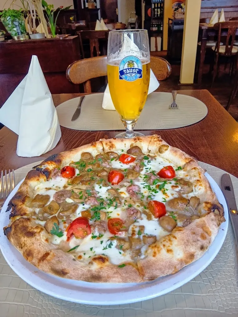 Kajendra Kanesharajah_Ristorante - Pizzeria Al Castello_Main_review
