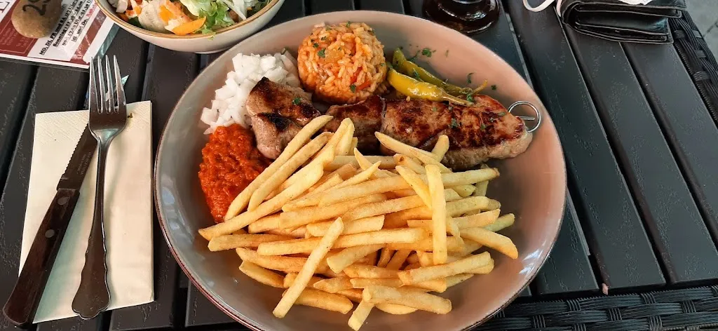 Menu_Restaurant Adria_Main_image_9