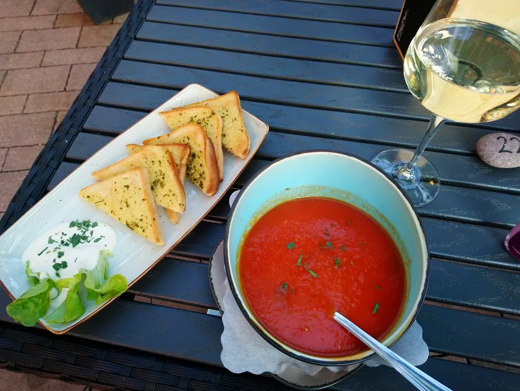 M_Restaurant Adria_Main_review