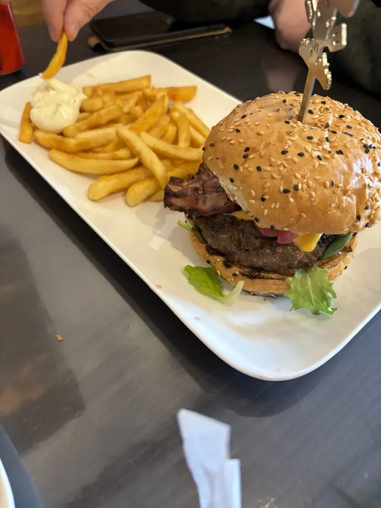 Menu_J&B - Imbiss - Die BURGERrevolution_Molbergen_image_6