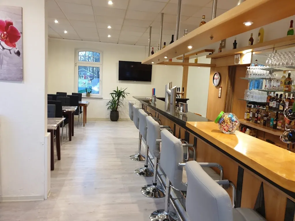 DAMAS Express restaurant in Großefehn