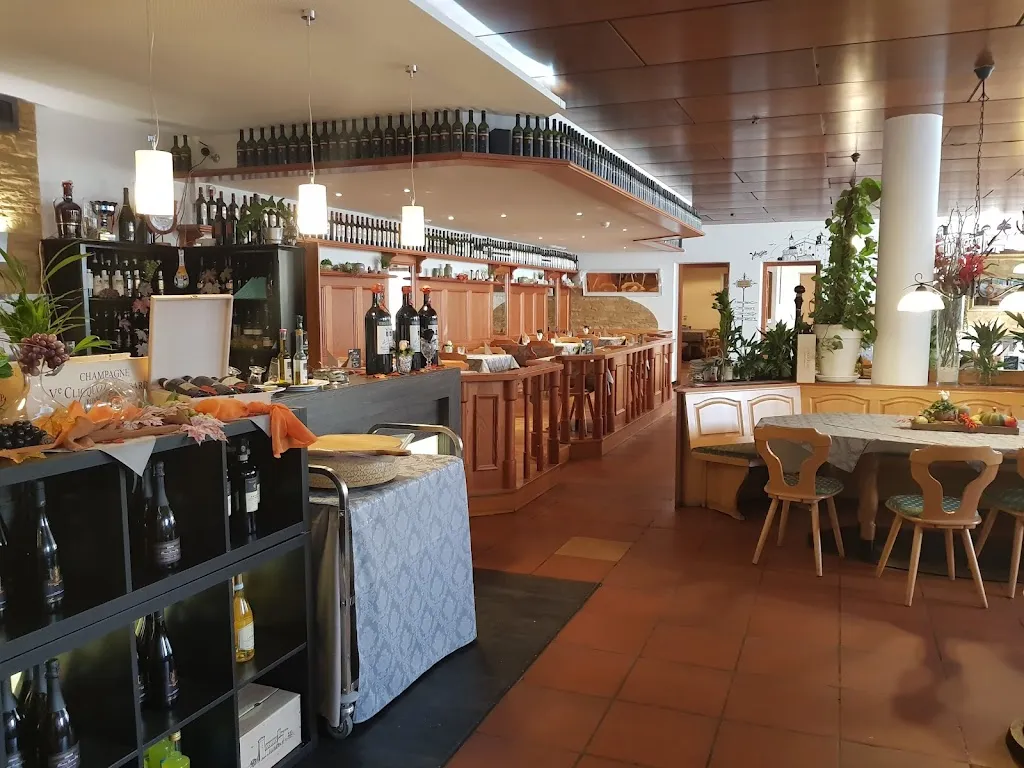 - restaurant in Main