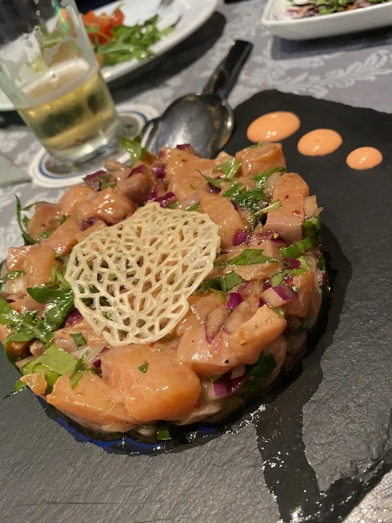 -_Main_slider_image_2