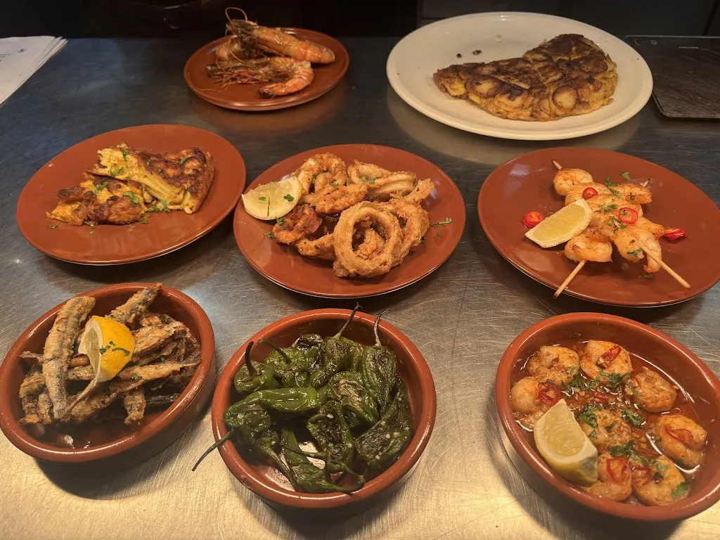 Qué Tal Tapasbar__slider_image_2