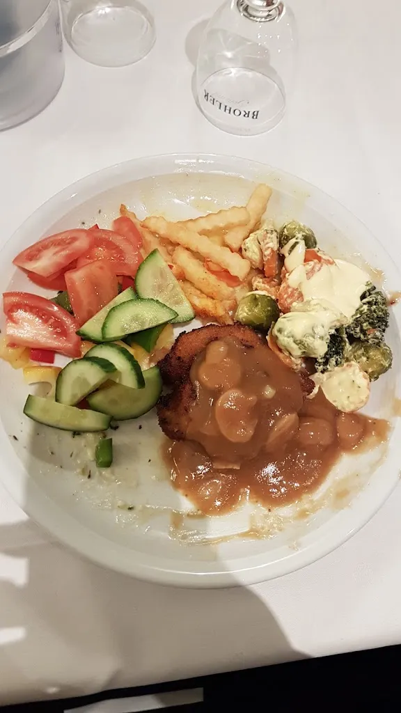 Gasthof zum Berge Inh. Aloys Neerschulte Gästezimmer__slider_image_3