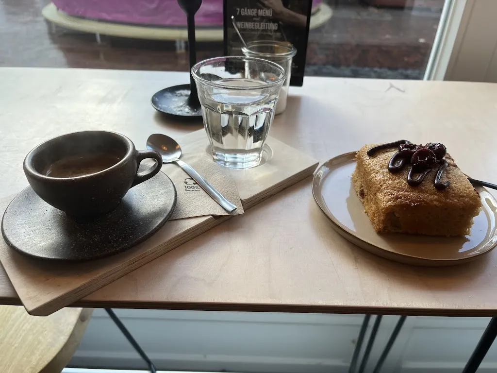 Café Aivilo_(Ems)_slider_image_3