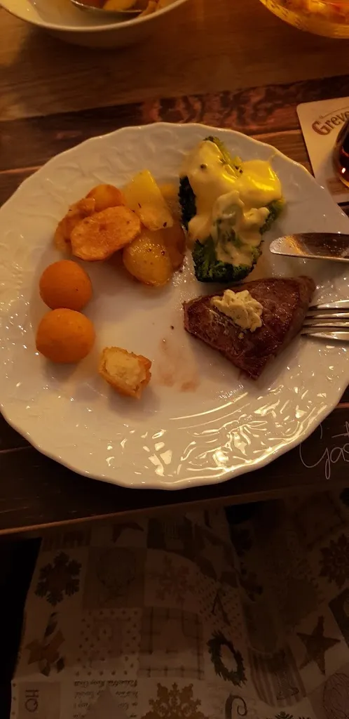 nadja bicker_Gaststätte Weymann_Oberlangen_review