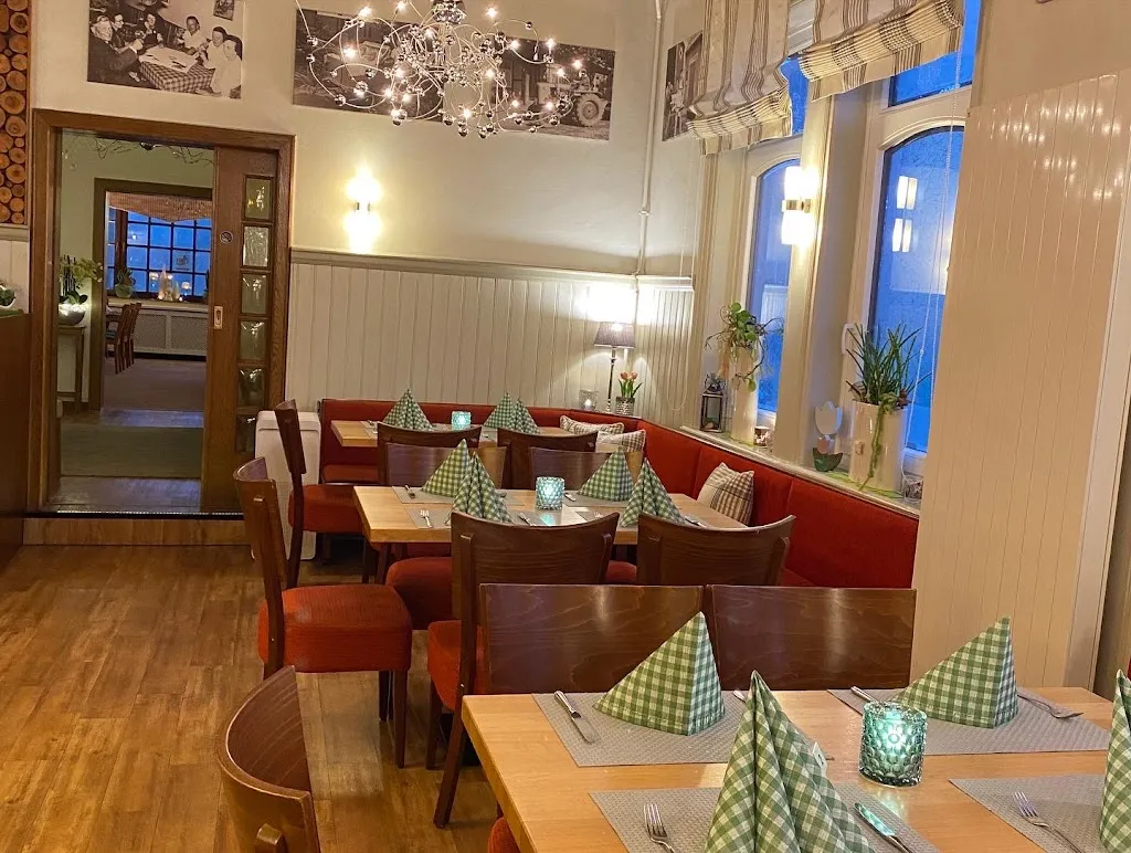 Alter Krug Fam. Markus Schöttker_Niedernwöhren_slider_image_1