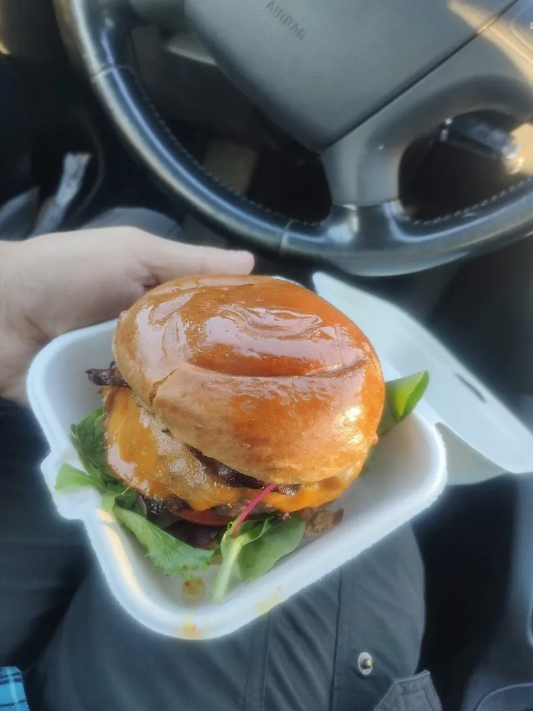 Menu_Die Fette Sau Barbeque & Burger IN ERGOLDING // Tina Smith_Ergolding_image_3