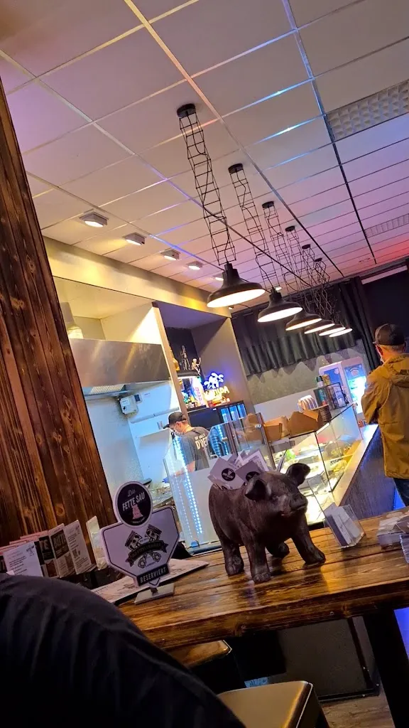 Die Fette Sau Barbeque & Burger IN ERGOLDING // Tina Smith_Ergolding_slider_image_2