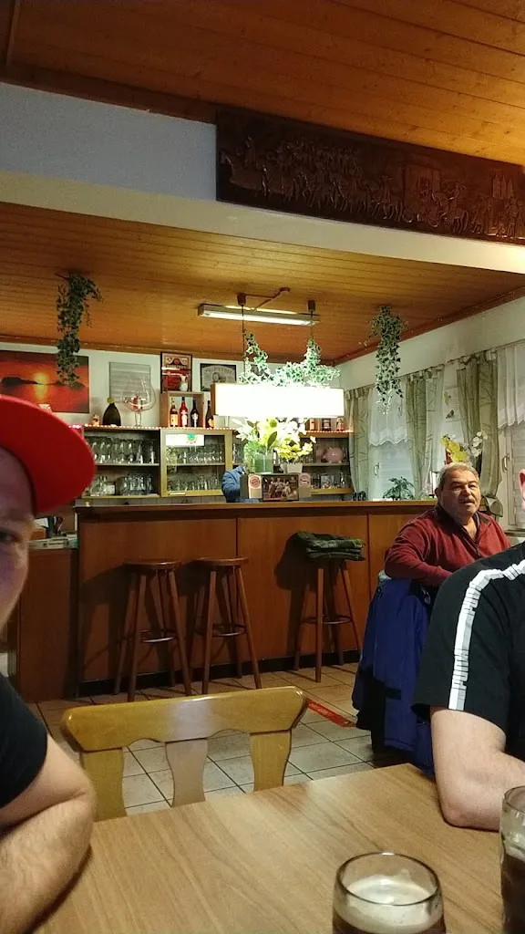 Marcus Jackermeier_3 Tannenstüberl_Ergolding_reseña