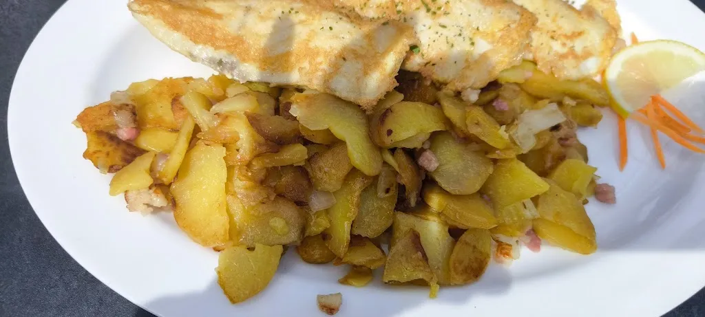 Melanie Arndt (Mel)_Fischimbiss Neuharlingersiel_Neuharlingersiel_review