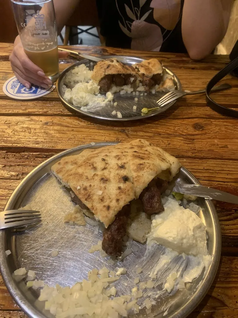 Hristina Gjorgievska_Little Avlija Brzovic - Balkan Spezialitäte_Landshut_Bewertung