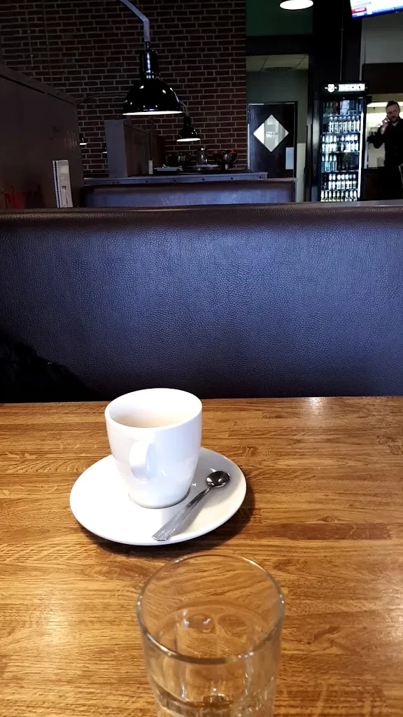 Dinx Dinner & Drinx Café-Restaurant-Bar_Northeim_slider_image_2