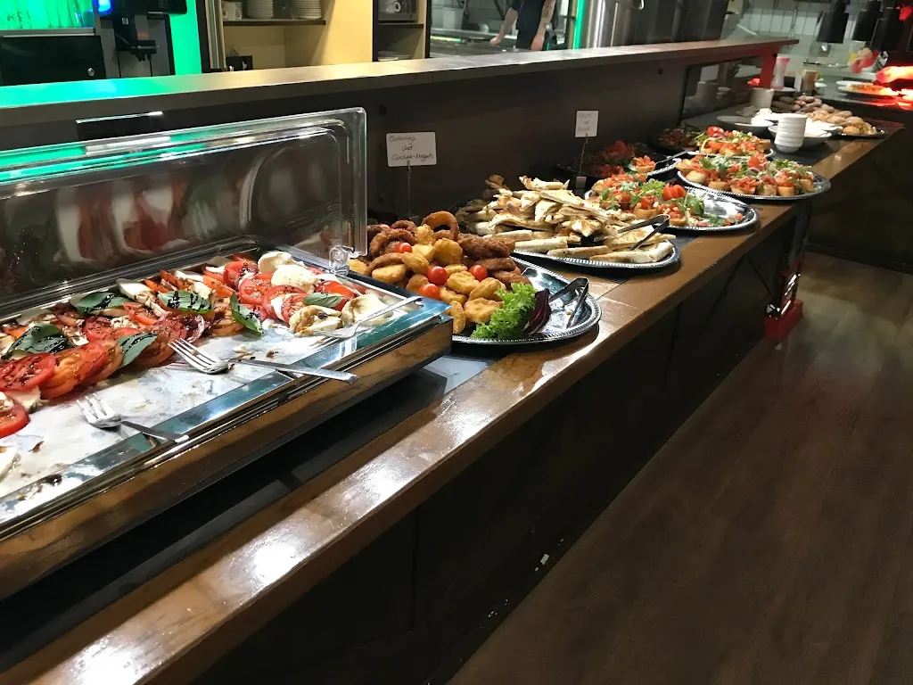 Dinx Dinner & Drinx Café-Restaurant-Bar_Northeim_slider_image_3