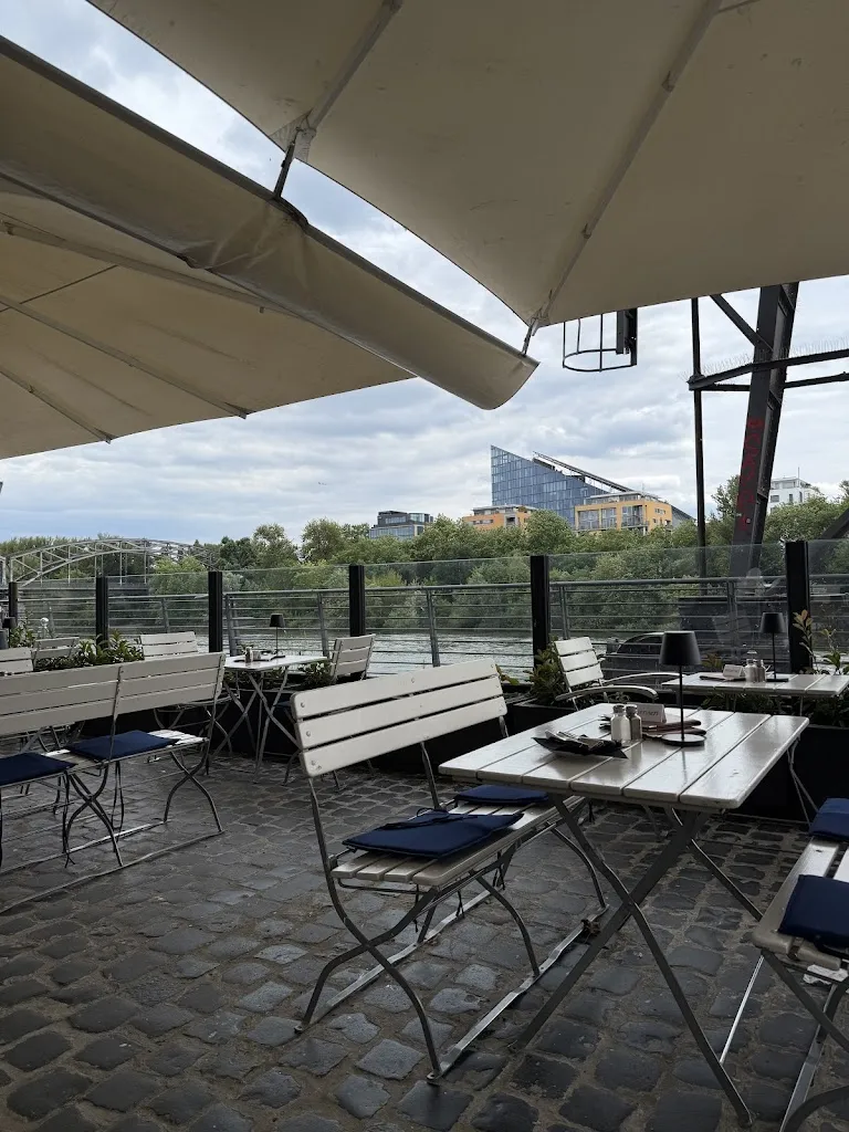 Oosten_Main_slider_image_1