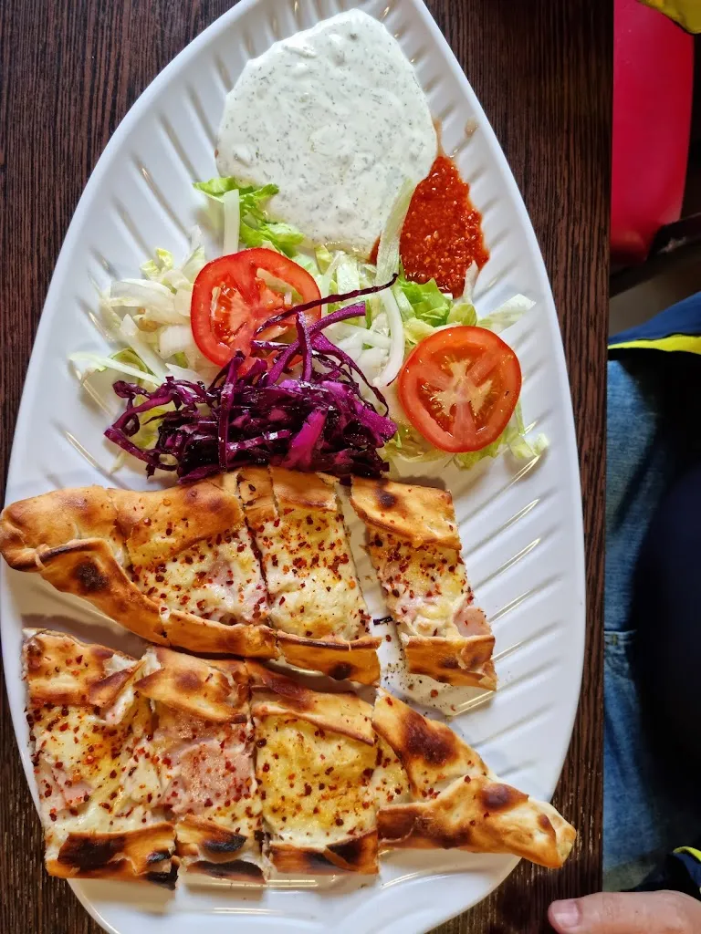 Jana Coker_Mg Grill Café Bistro Restaurant_Landshut_review