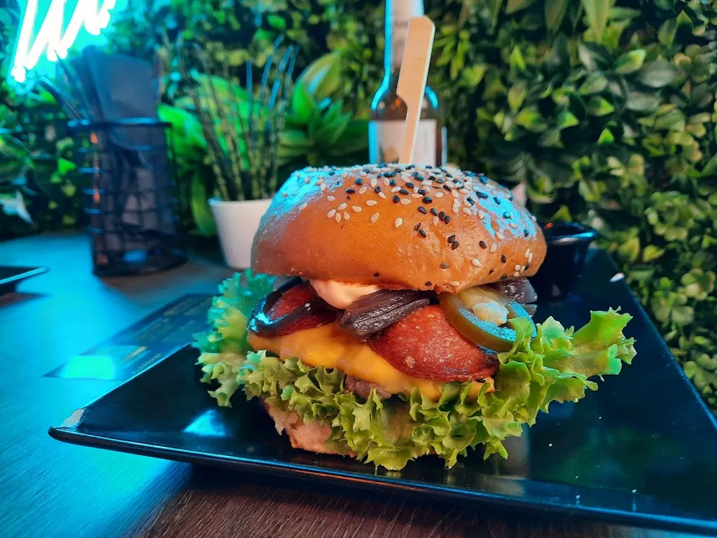 BURGERFABRIK burger & more_Peine_slider_image_2