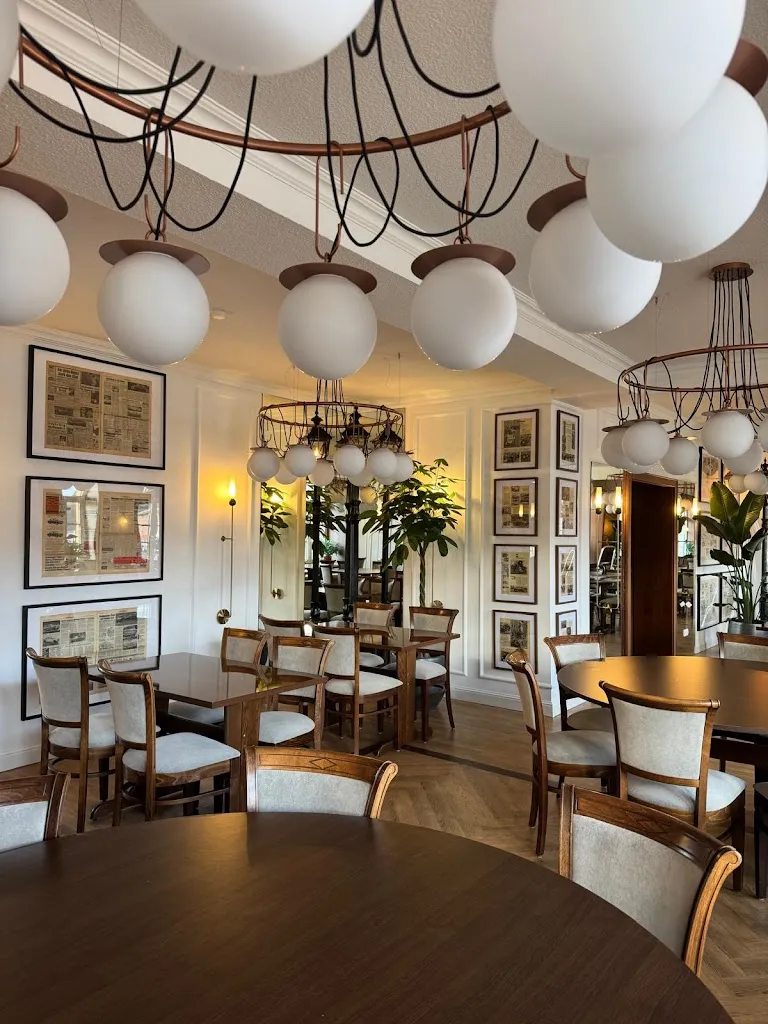 Restaurant & Apartmenthaus Pelikan ristorante a Papenburg