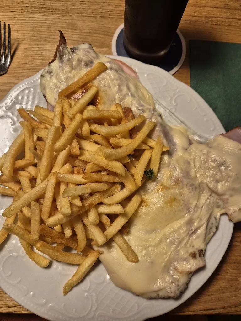 Roxana Alexandra Botezatu_Heilig-Geist-Stüberl Gaststätte_Landshut_review