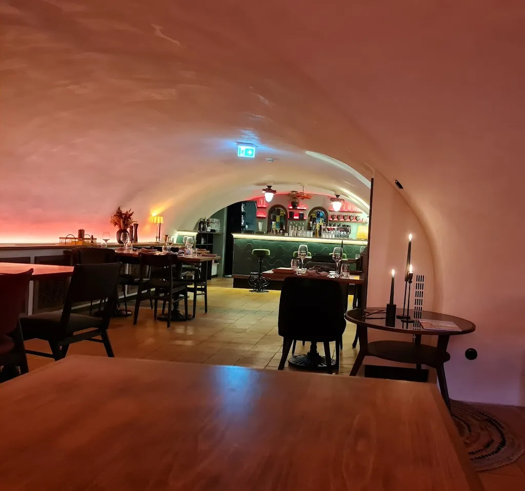 Kommood - Das Restaurant im historischen Ratskeller_Otterndorf_slider_image_1