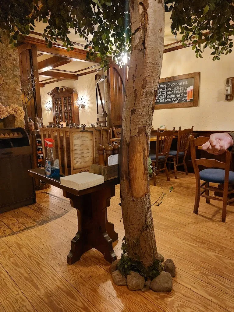 Haduloha - Hotel - Restaurant - Biergarten - Otterndorf restaurant in Otterndorf