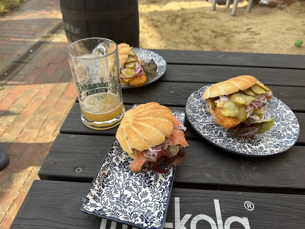 Moin! Hanspeter / Seglertreff Imbiss & Kioskbetrieb am Wohnmobilstellplatz_Otterndorf_slider_image_3