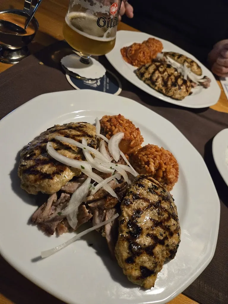 Griech. Restaurant Athos_Pattensen_slider_image_3