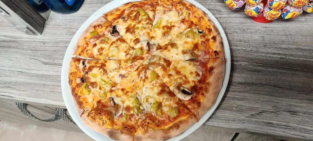 Pizzahaus Pattensen Pizzeria_Pattensen_slider_image_2